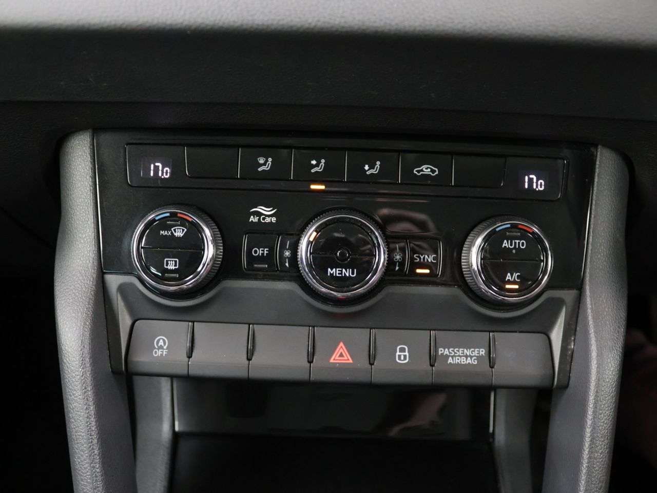 2023 SKODA KAROQ 2023 SKODA KAROQ