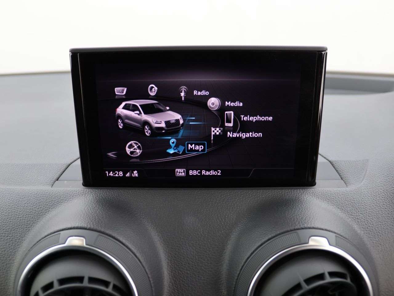 2020 AUDI Q2 2020 AUDI Q2