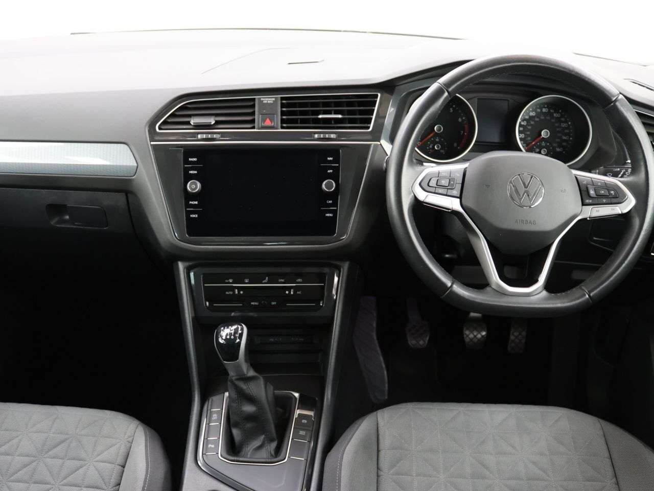 2022 VOLKSWAGEN TIGUAN 2022 VOLKSWAGEN TIGUAN