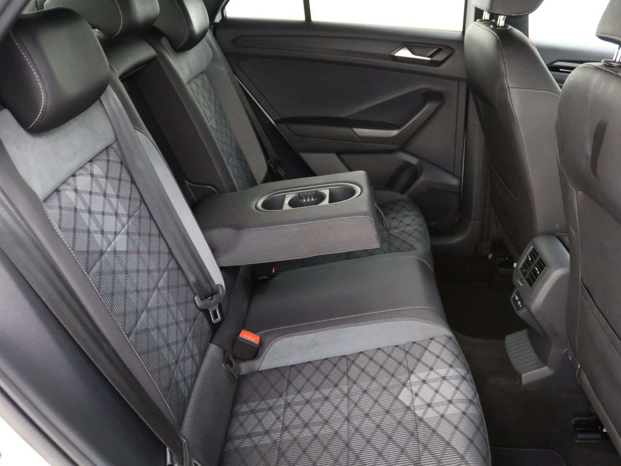 2022 VOLKSWAGEN T-ROC 2022 VOLKSWAGEN T-ROC