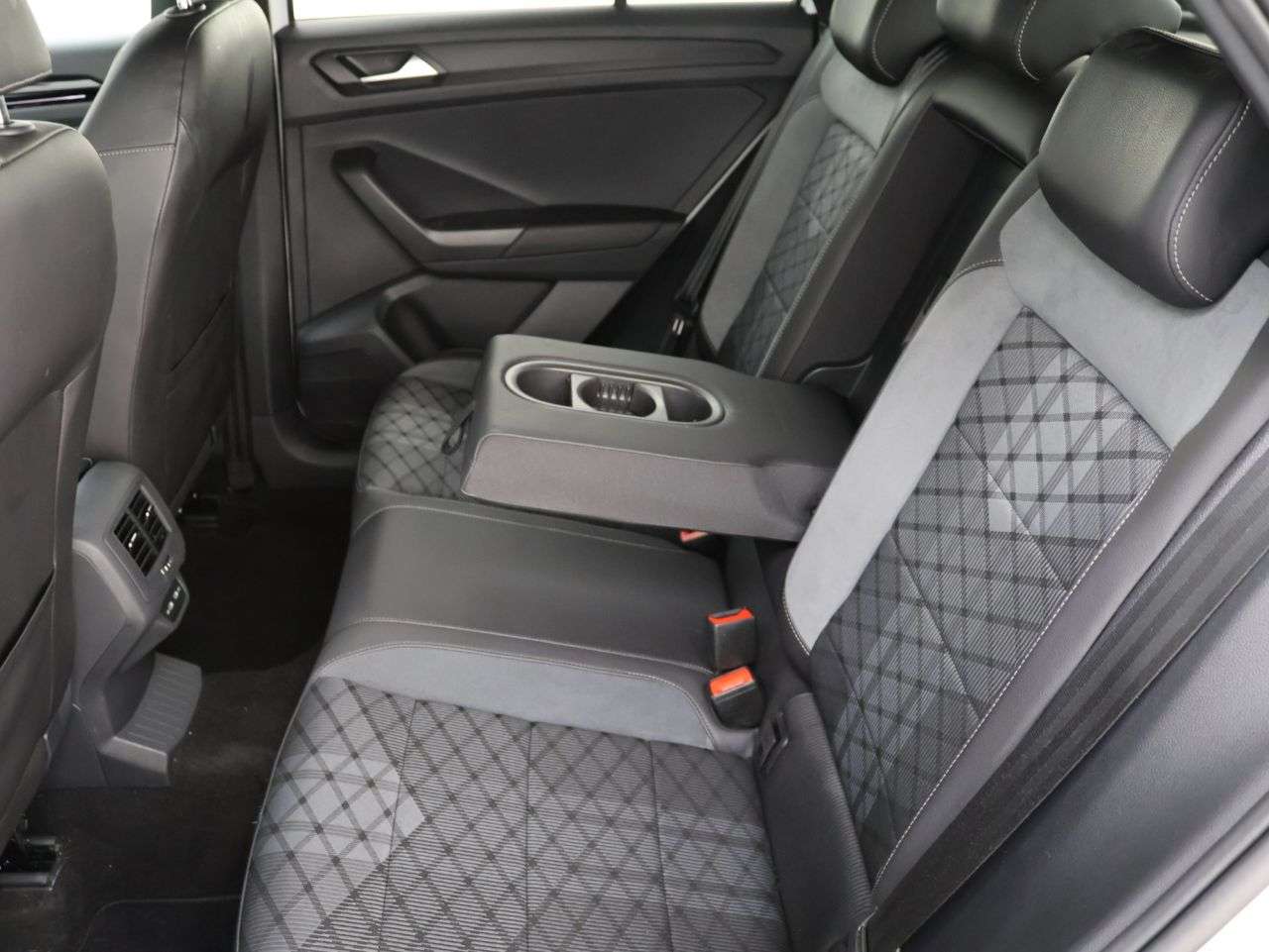 2022 VOLKSWAGEN T-ROC 2022 VOLKSWAGEN T-ROC