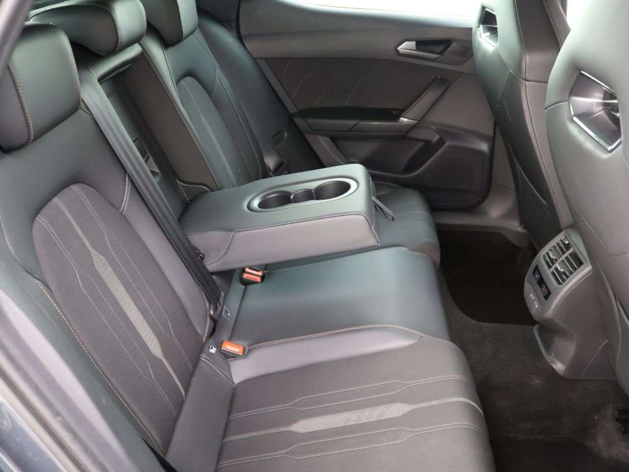 2021 CUPRA LEON 2021 CUPRA LEON