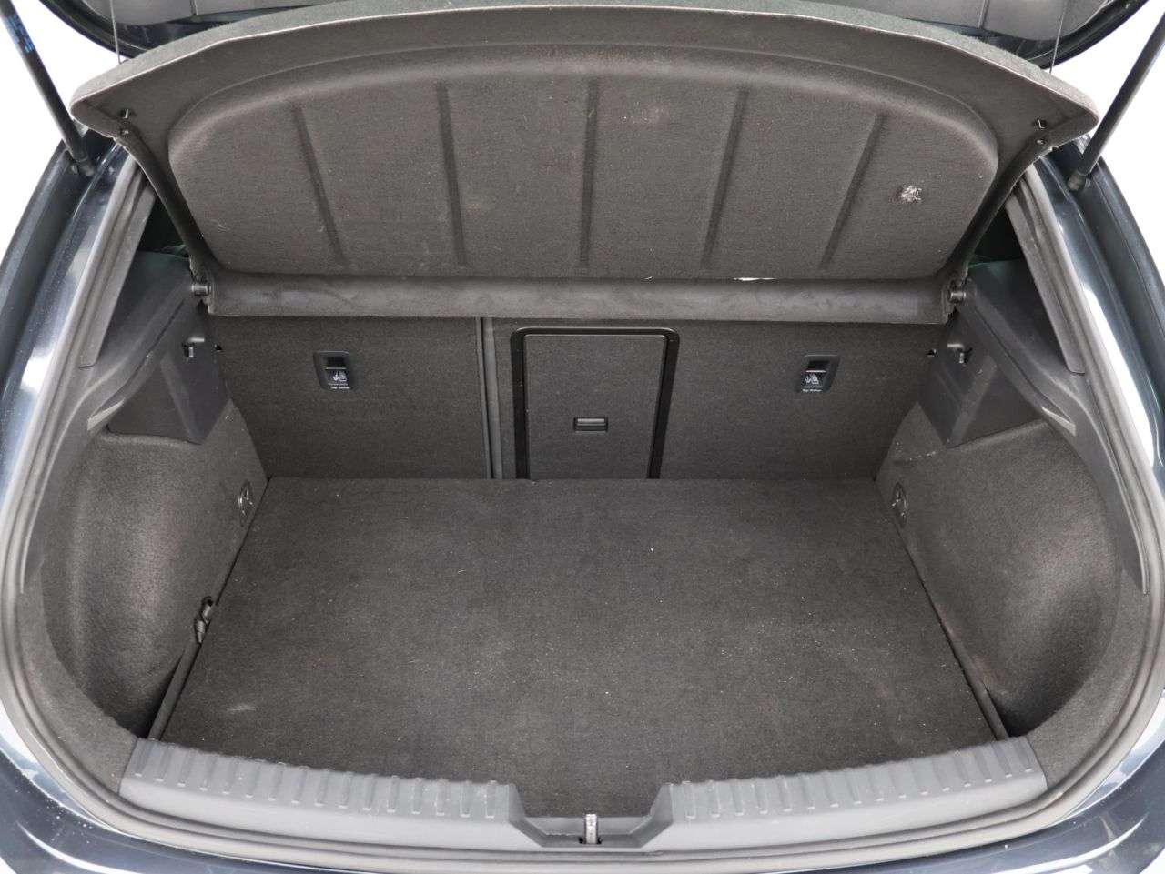 2021 CUPRA LEON 2021 CUPRA LEON