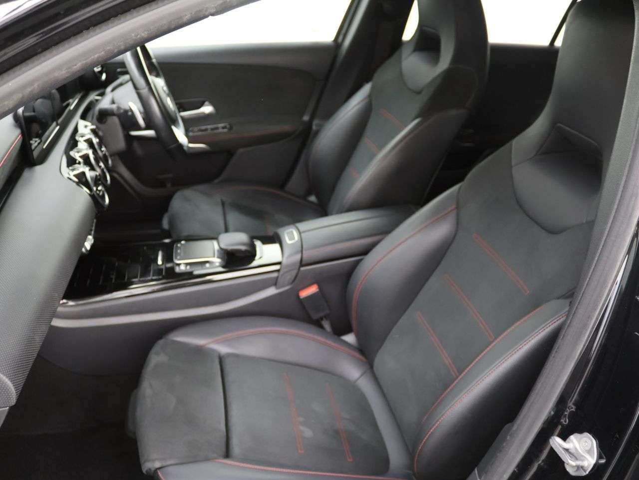 2021 MERCEDES-BENZ A CLASS 2021 MERCEDES-BENZ A CLASS