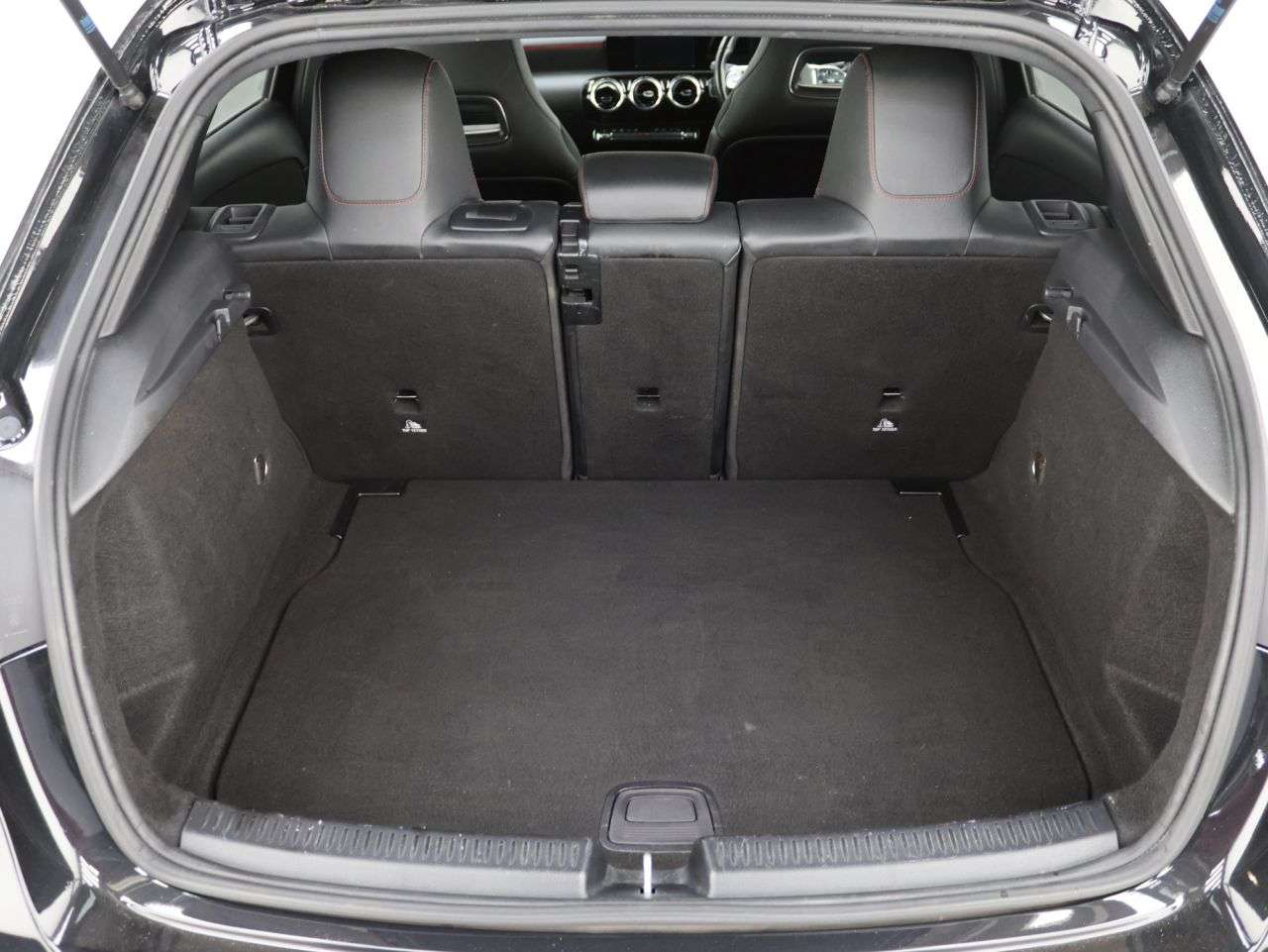 2021 MERCEDES-BENZ A CLASS 2021 MERCEDES-BENZ A CLASS