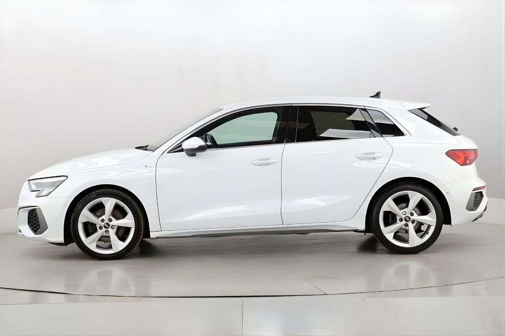 2021 AUDI A3 2021 AUDI A3