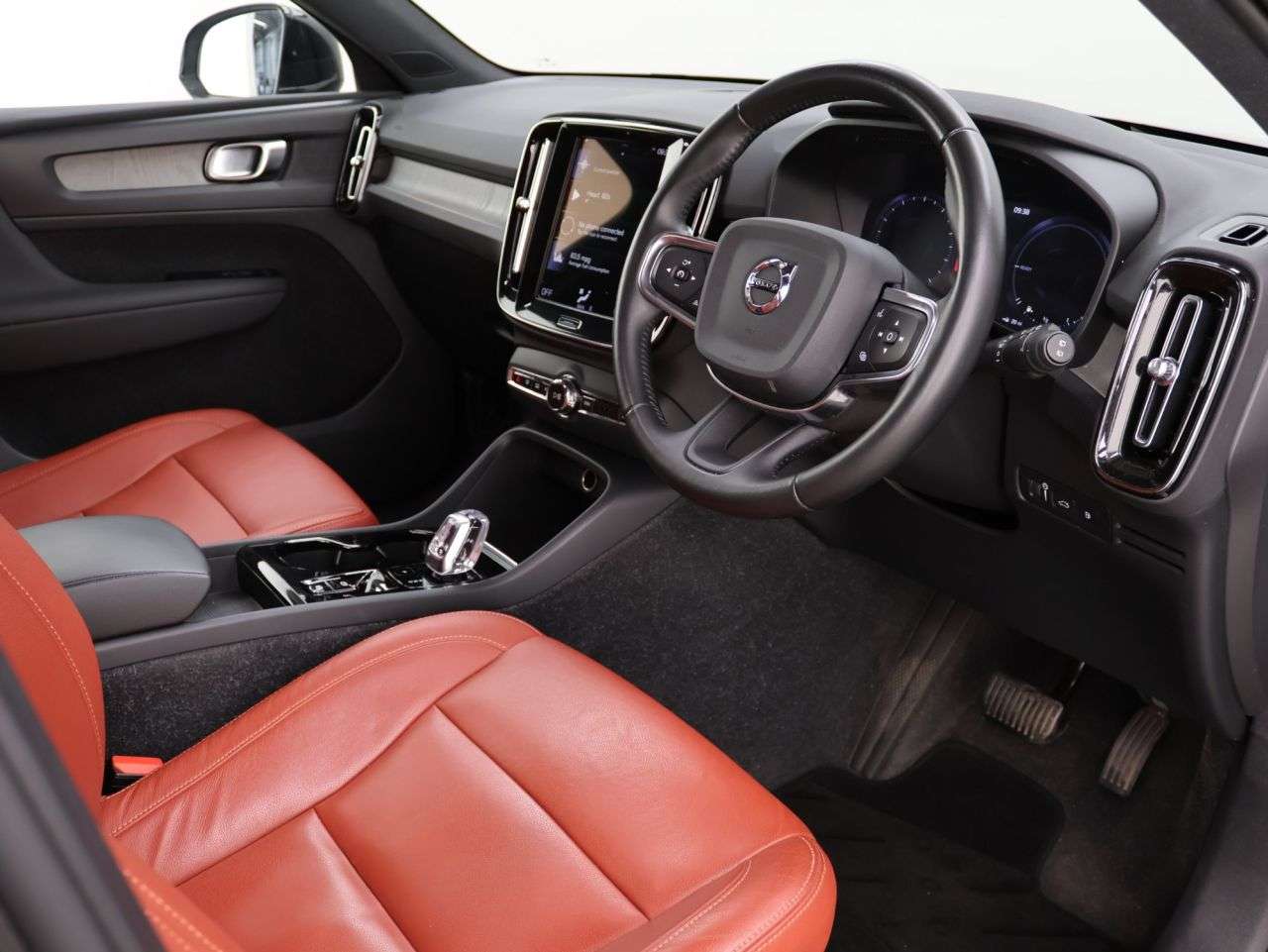 2021 VOLVO XC40 2021 VOLVO XC40