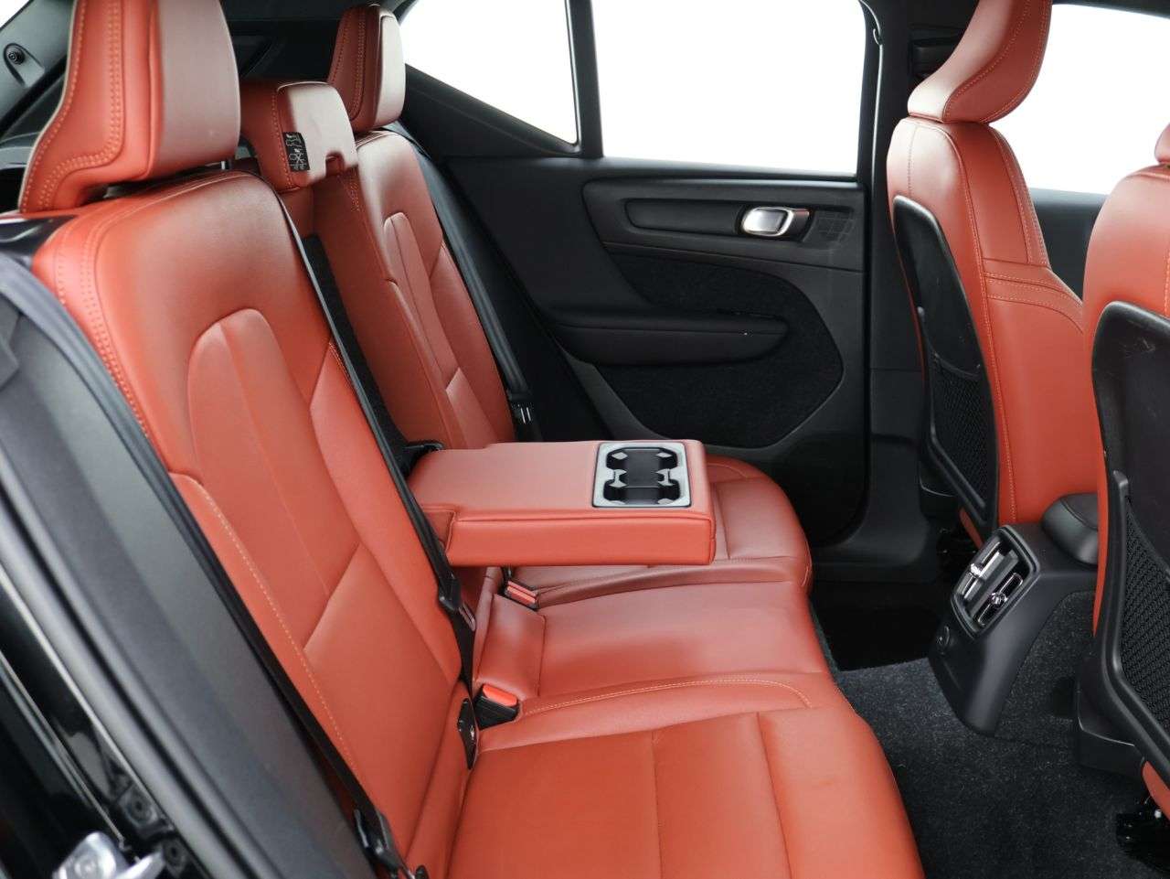 2021 VOLVO XC40 2021 VOLVO XC40