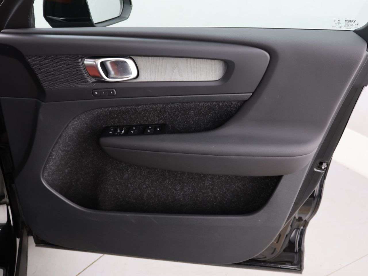 2021 VOLVO XC40 2021 VOLVO XC40