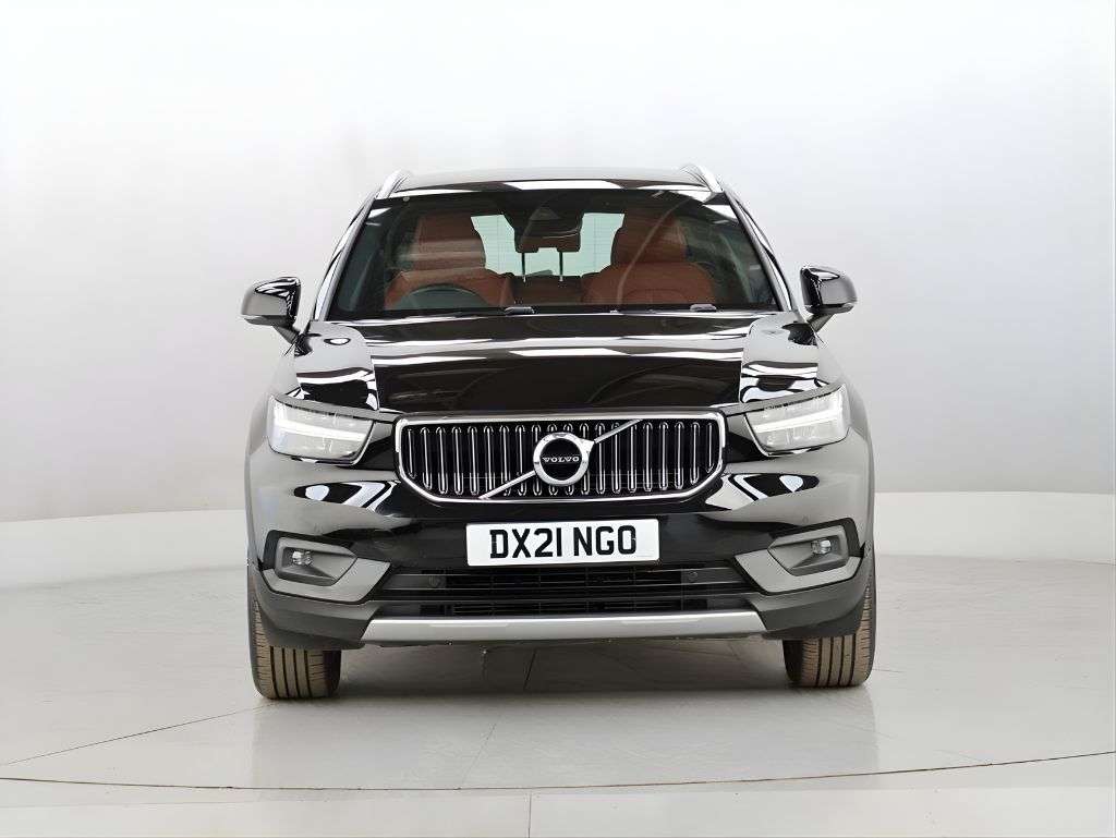 2021 VOLVO XC40 2021 VOLVO XC40