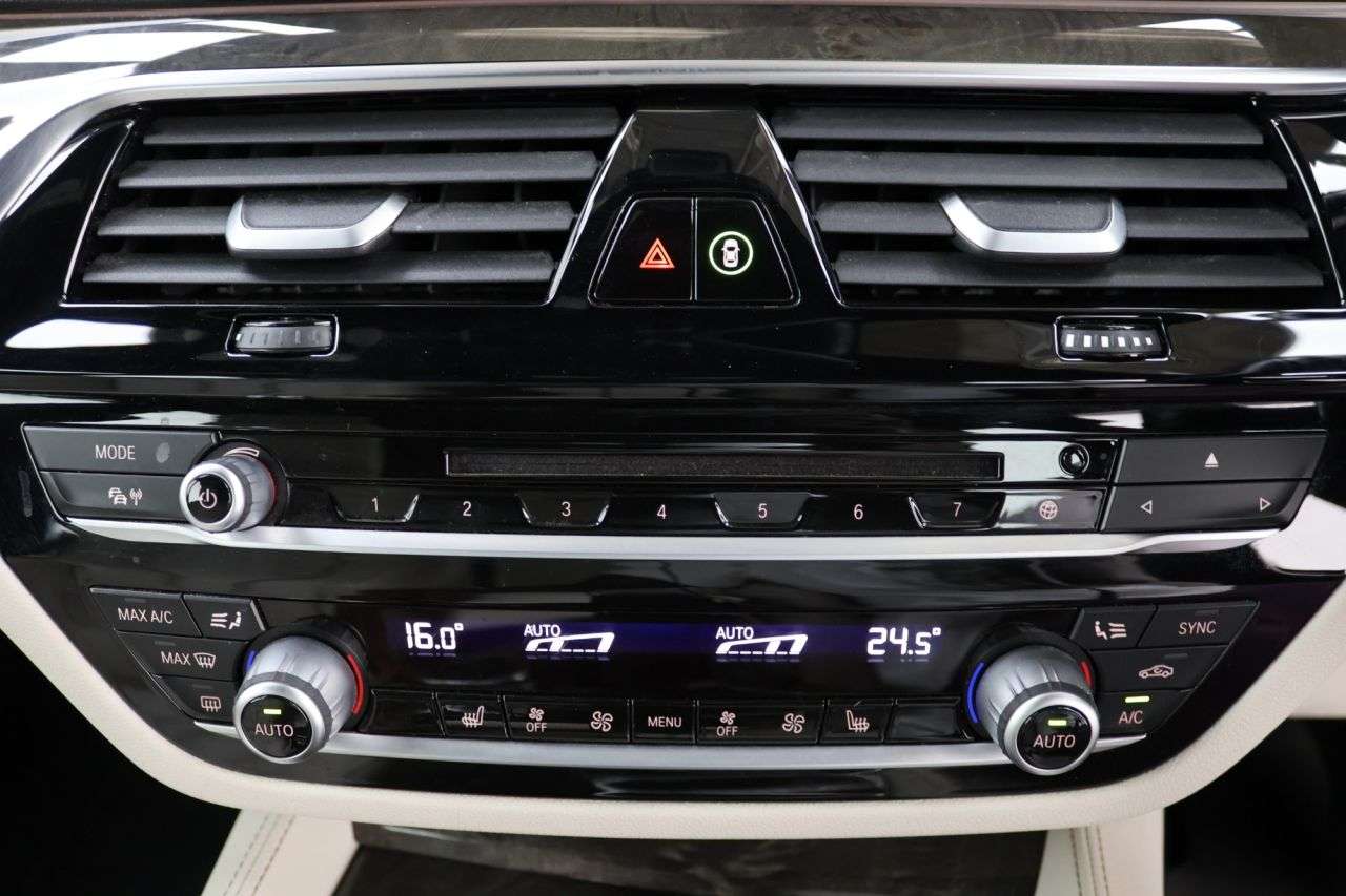 2019 BMW 5 SERIES 2019 BMW 5 SERIES