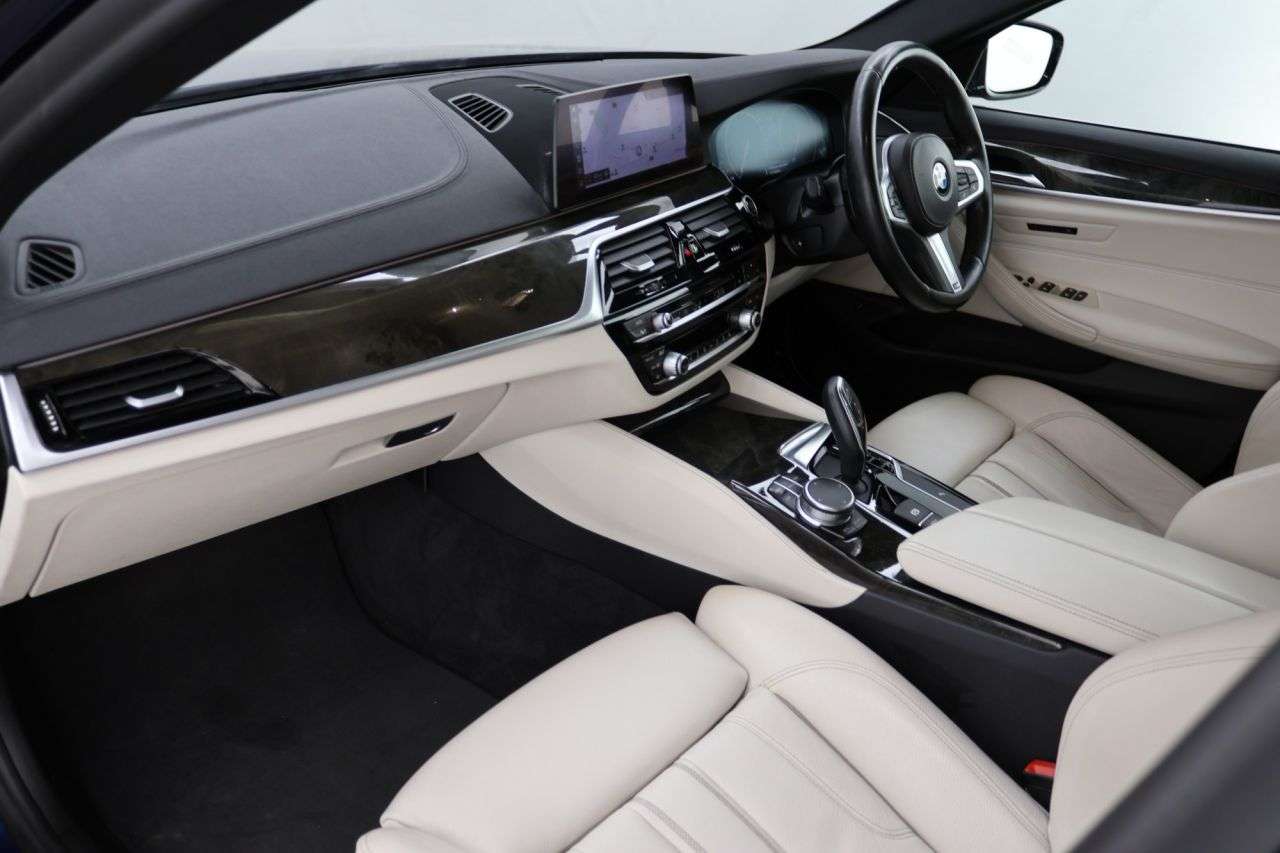 2019 BMW 5 SERIES 2019 BMW 5 SERIES