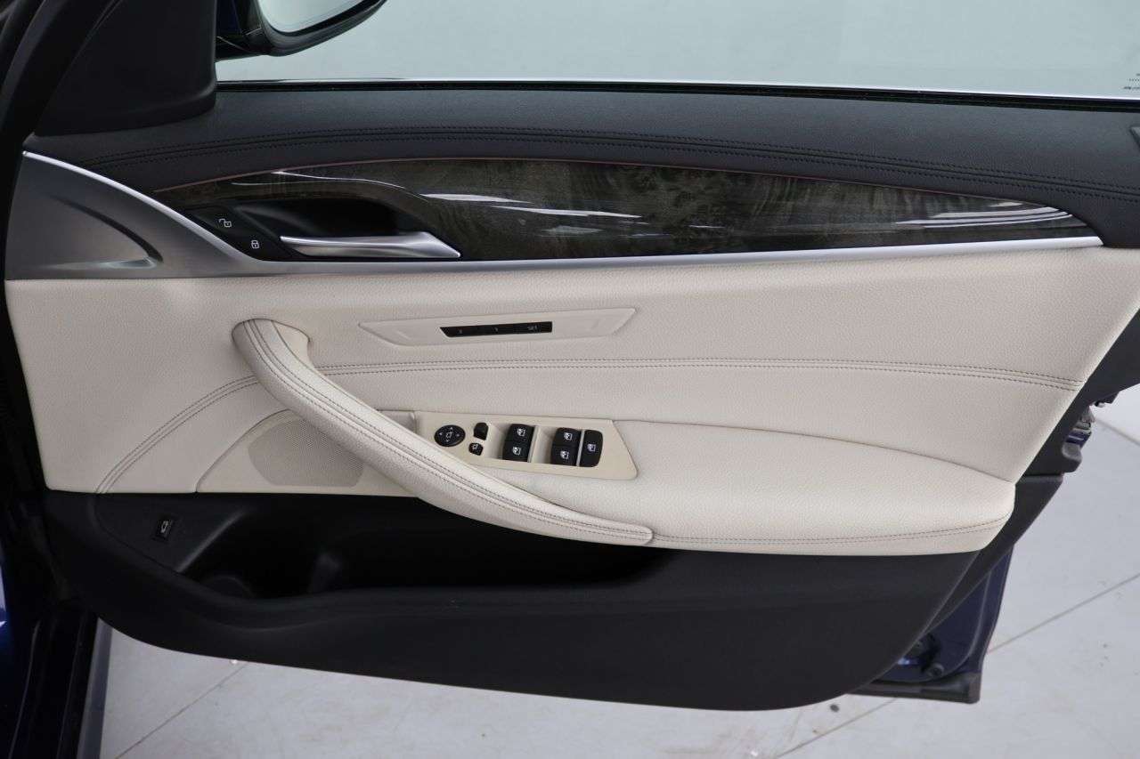 2019 BMW 5 SERIES 2019 BMW 5 SERIES