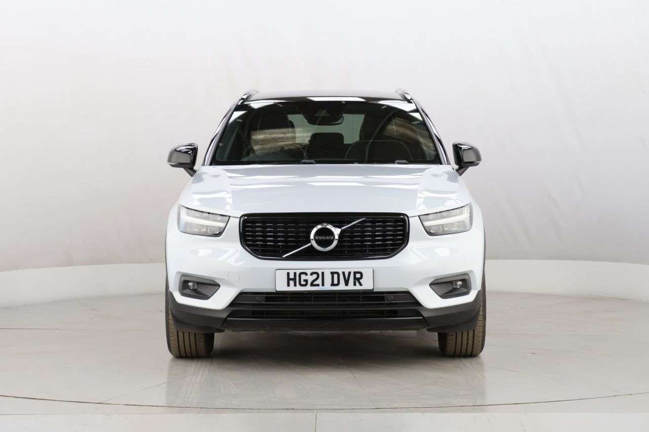 2021 VOLVO XC40 2021 VOLVO XC40