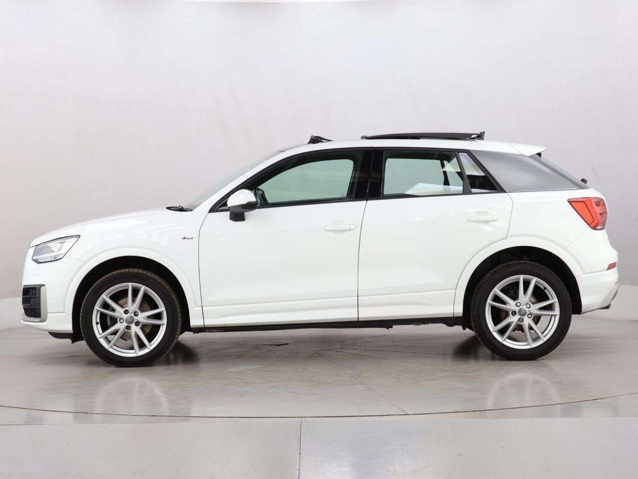 2019 AUDI Q2 2019 AUDI Q2