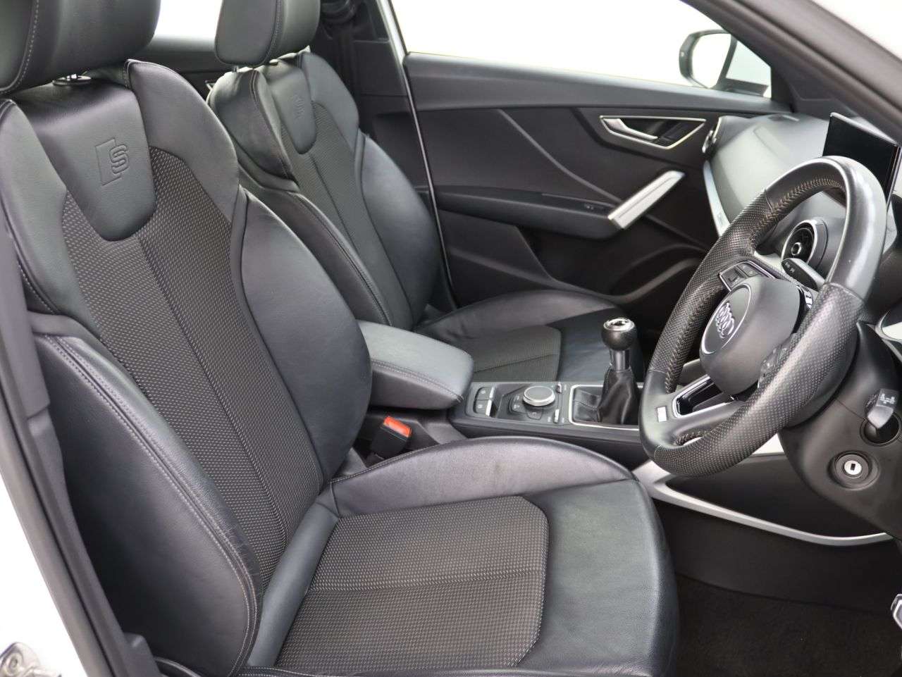 2019 AUDI Q2 2019 AUDI Q2