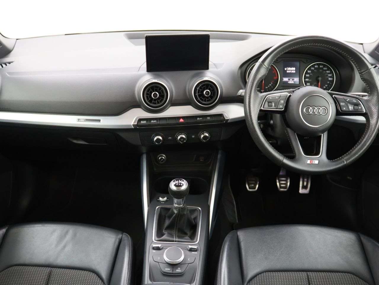 2019 AUDI Q2 2019 AUDI Q2