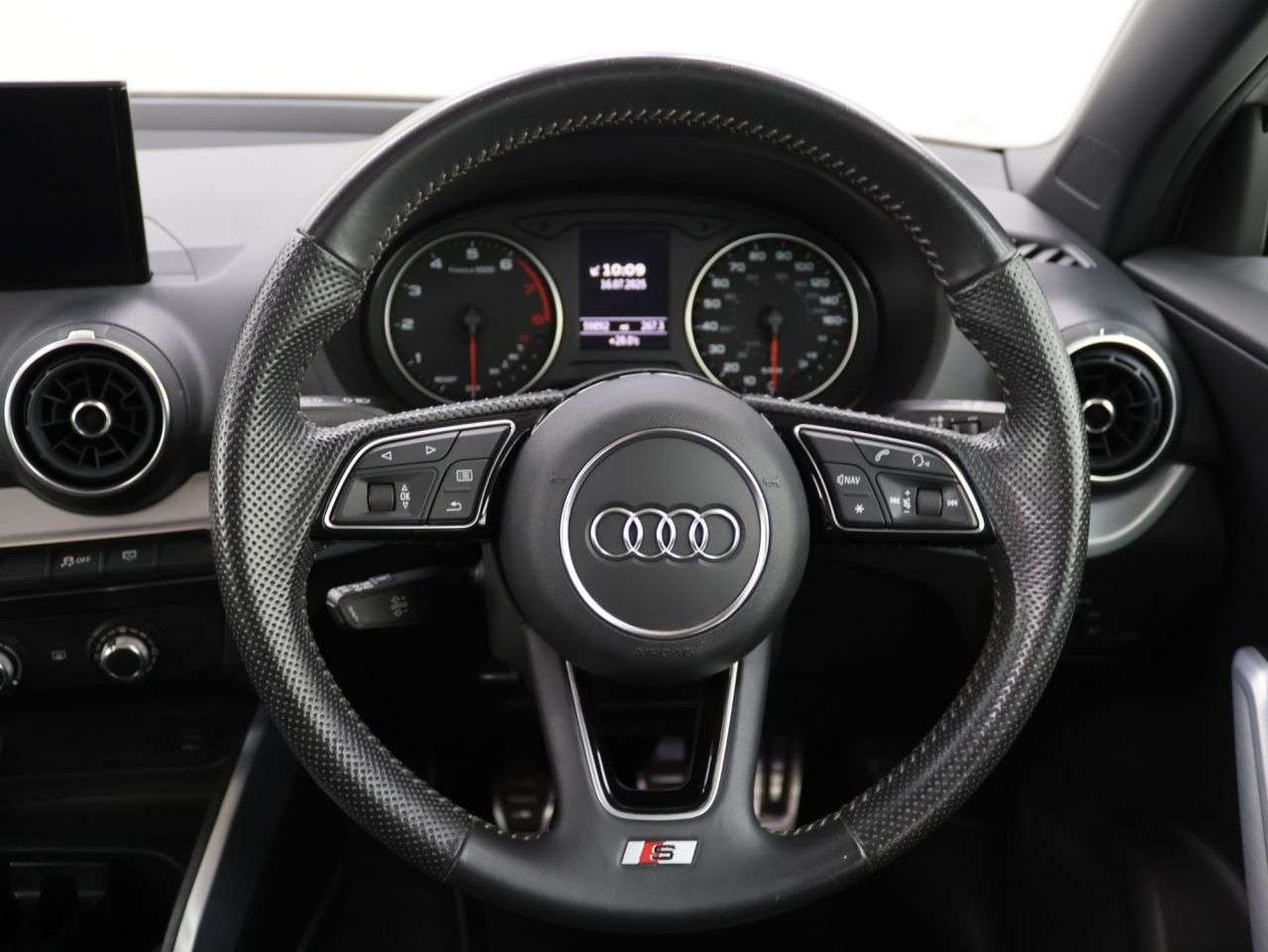 2019 AUDI Q2 2019 AUDI Q2