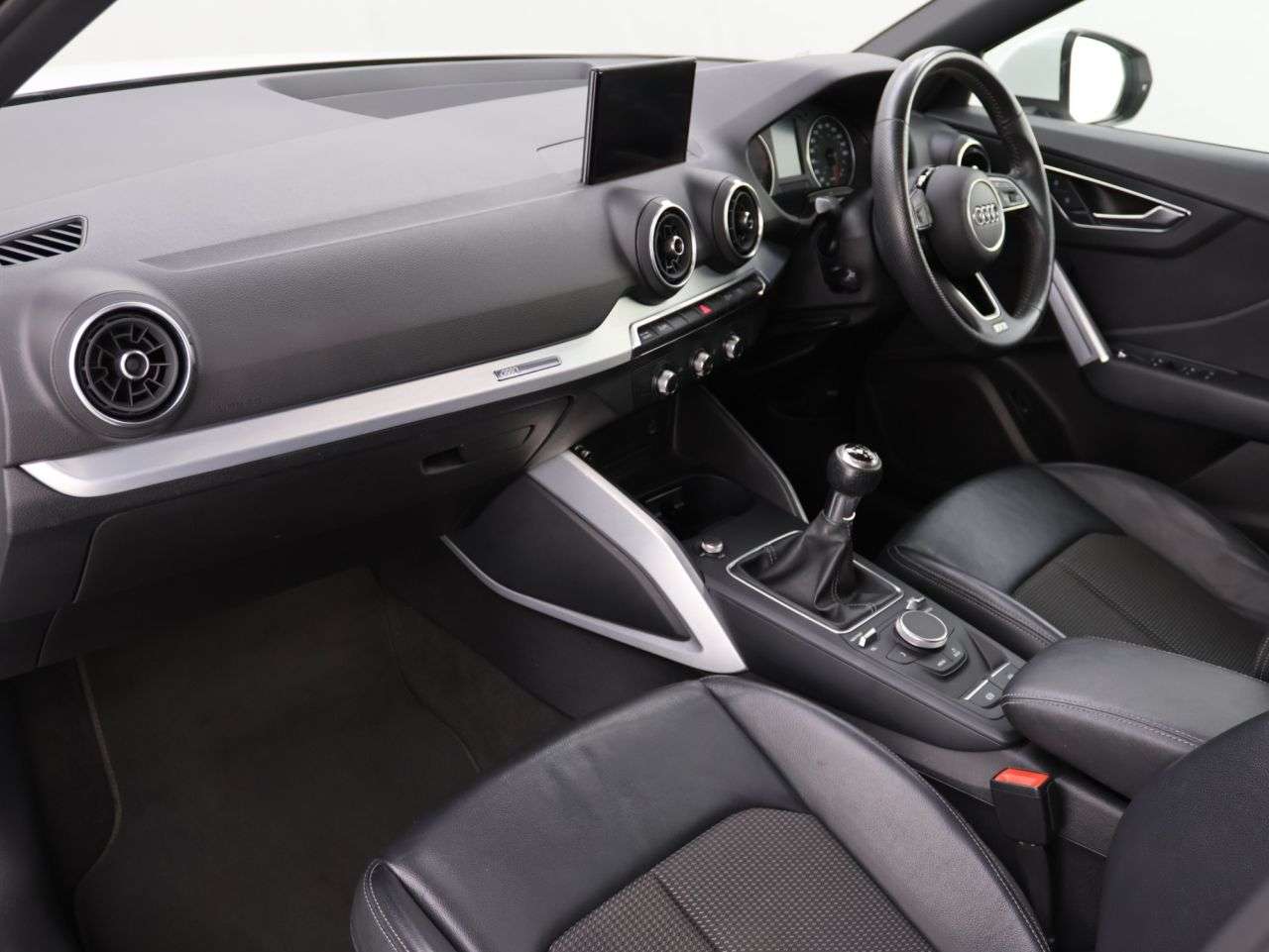 2019 AUDI Q2 2019 AUDI Q2