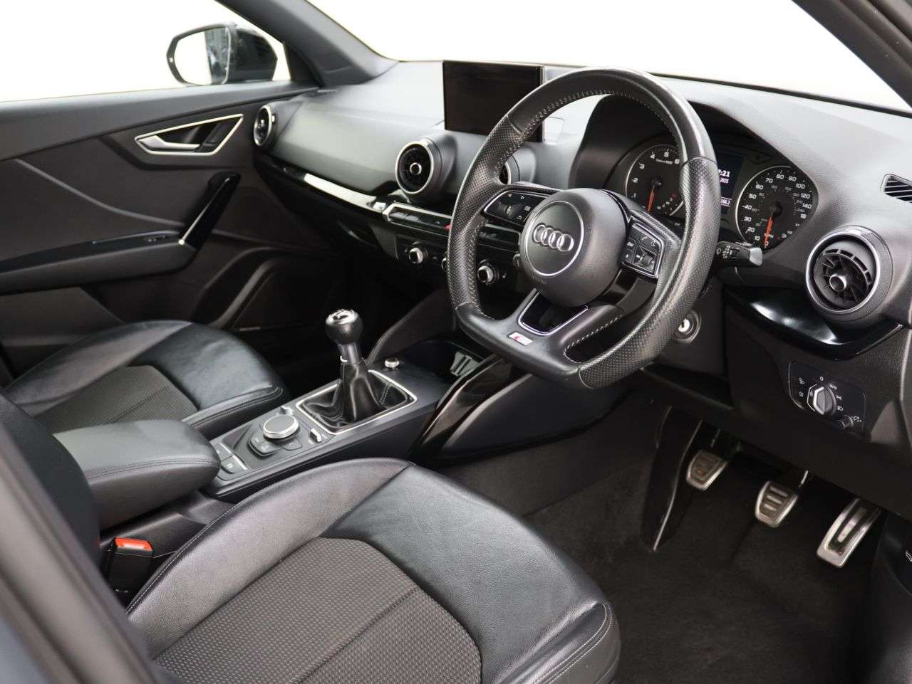 2020 AUDI Q2 2020 AUDI Q2