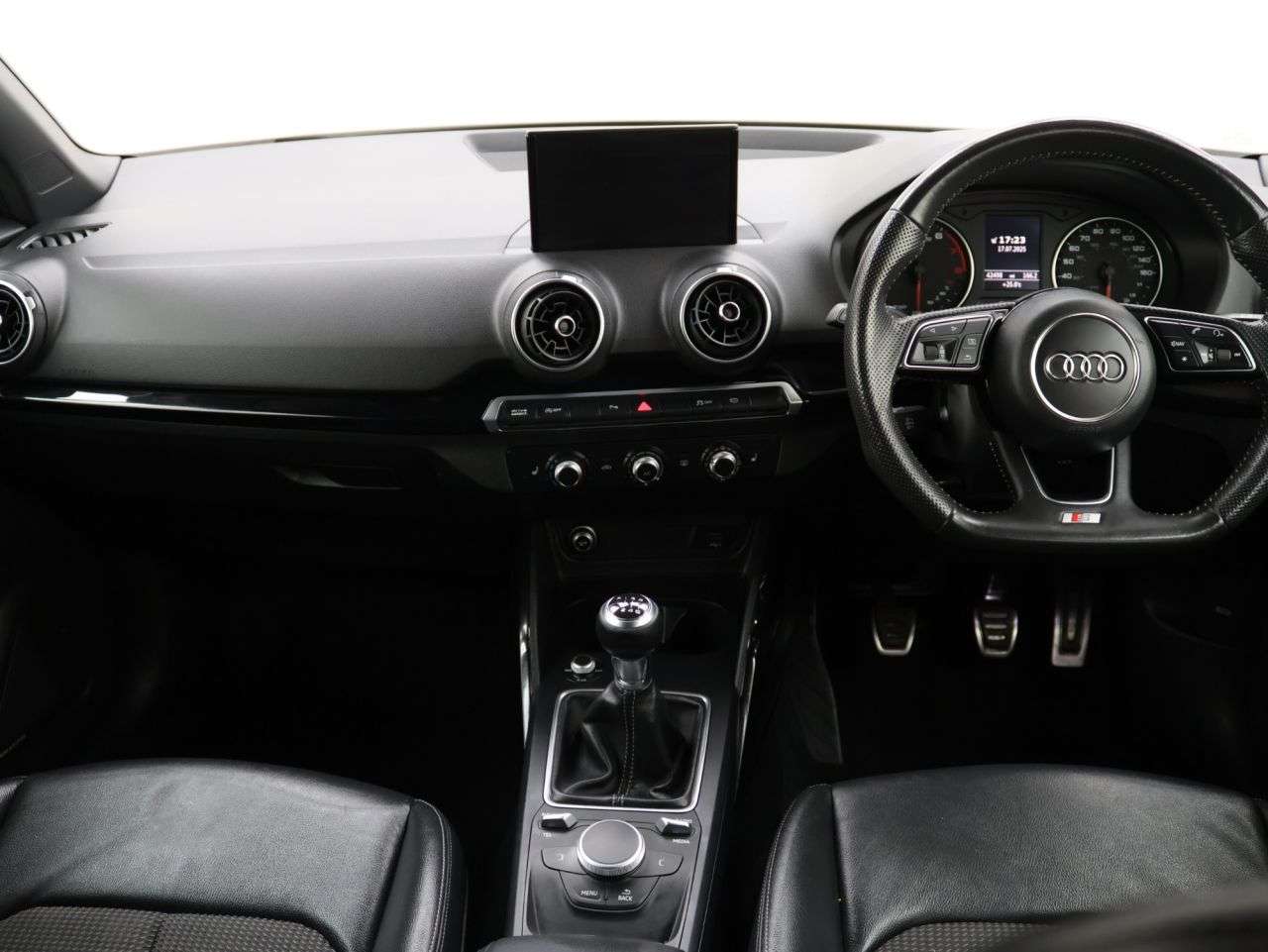 2020 AUDI Q2 2020 AUDI Q2