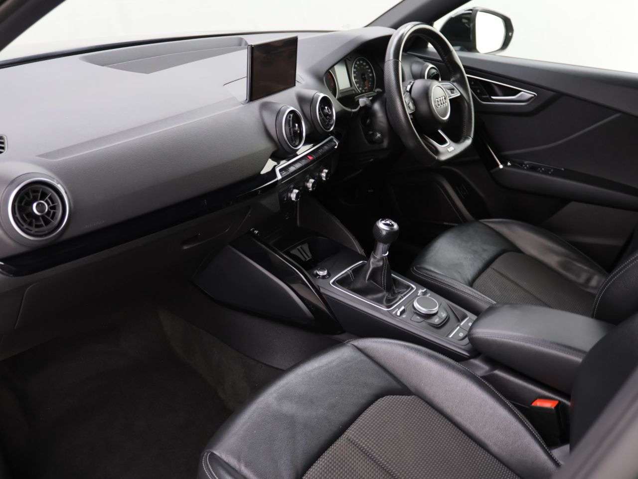 2020 AUDI Q2 2020 AUDI Q2