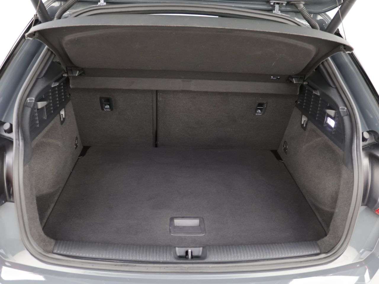 2020 AUDI Q2 2020 AUDI Q2