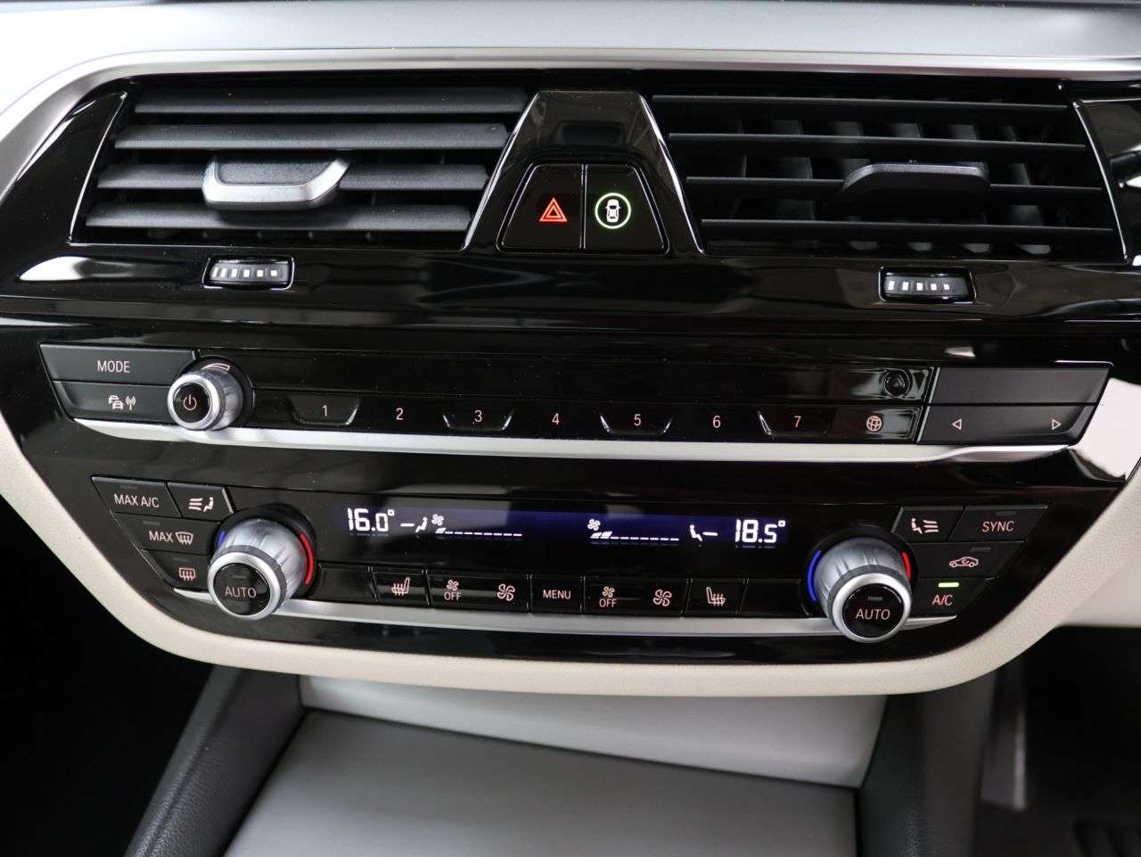 2021 BMW 5 SERIES 2021 BMW 5 SERIES