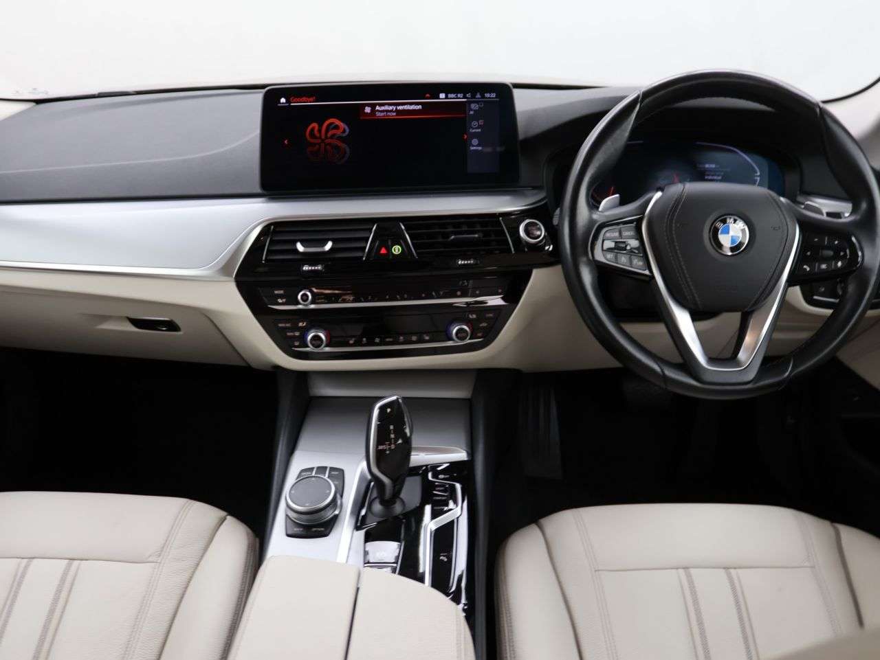 2021 BMW 5 SERIES 2021 BMW 5 SERIES