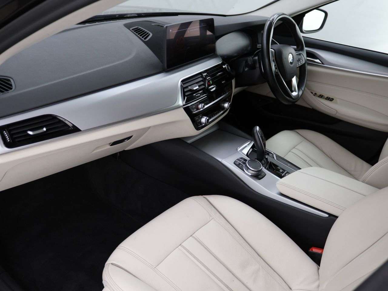 2021 BMW 5 SERIES 2021 BMW 5 SERIES