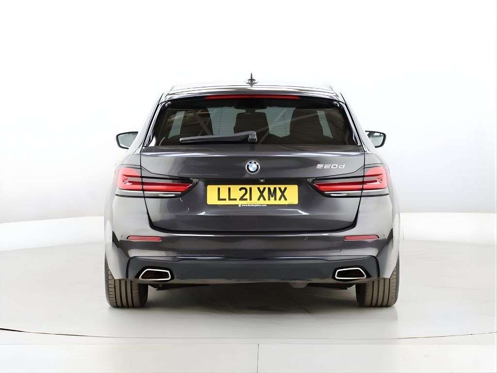 2021 BMW 5 SERIES 2021 BMW 5 SERIES