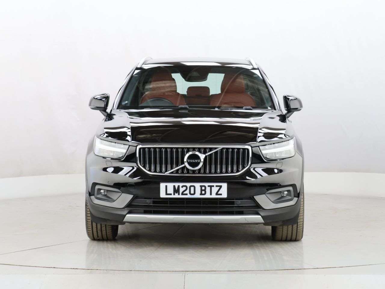 2020 VOLVO XC40 2020 VOLVO XC40