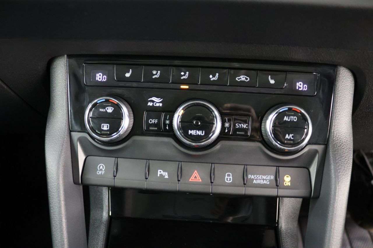 2022 SKODA KAROQ 2022 SKODA KAROQ