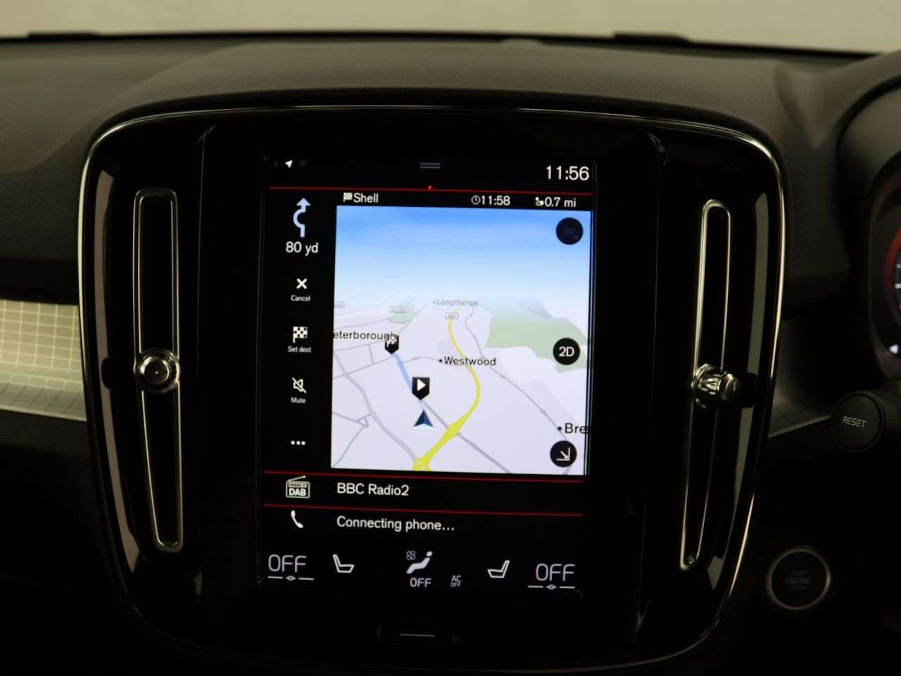 2020 VOLVO XC40 2020 VOLVO XC40