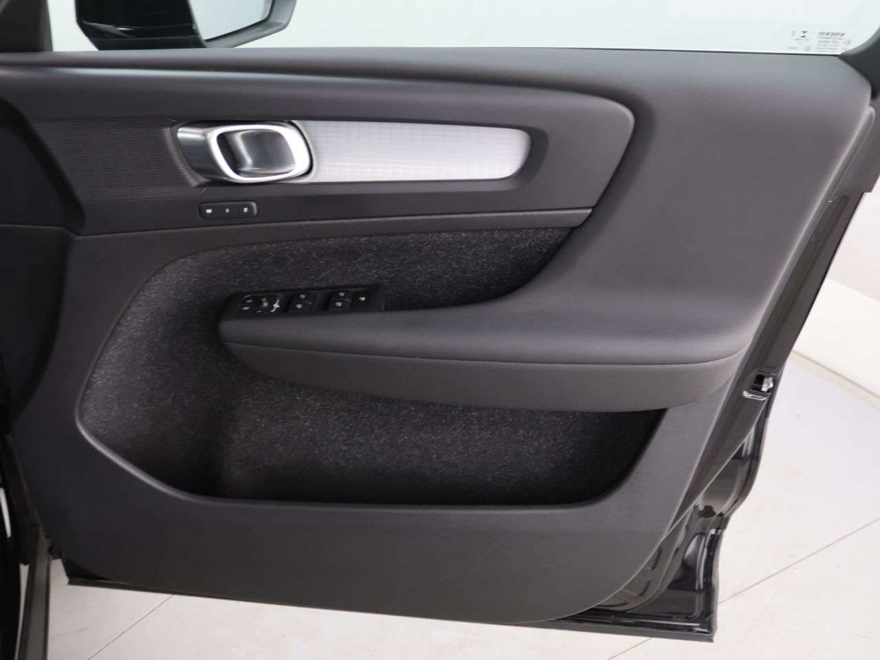 2020 VOLVO XC40 2020 VOLVO XC40