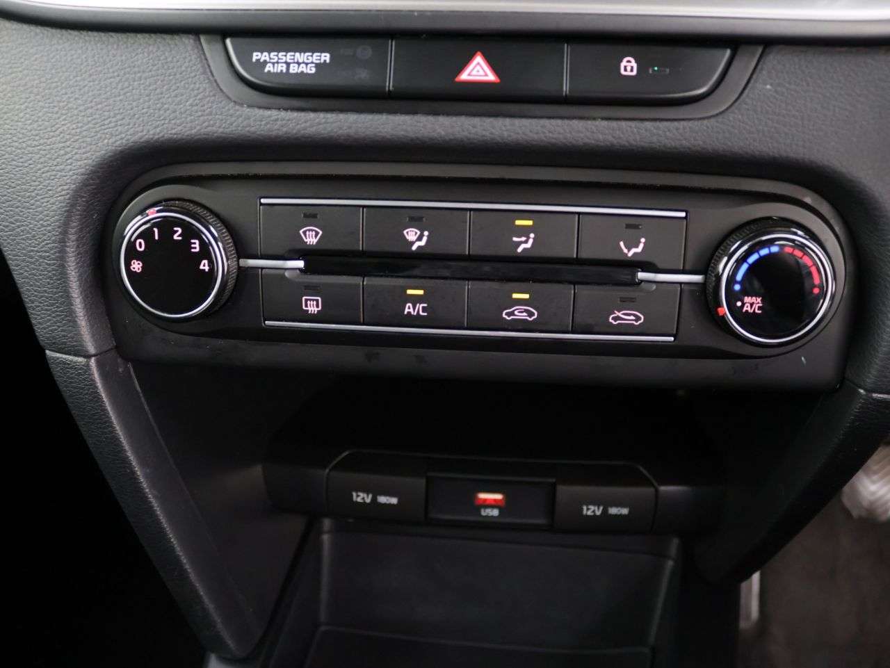 2022 KIA XCEED 2022 KIA XCEED