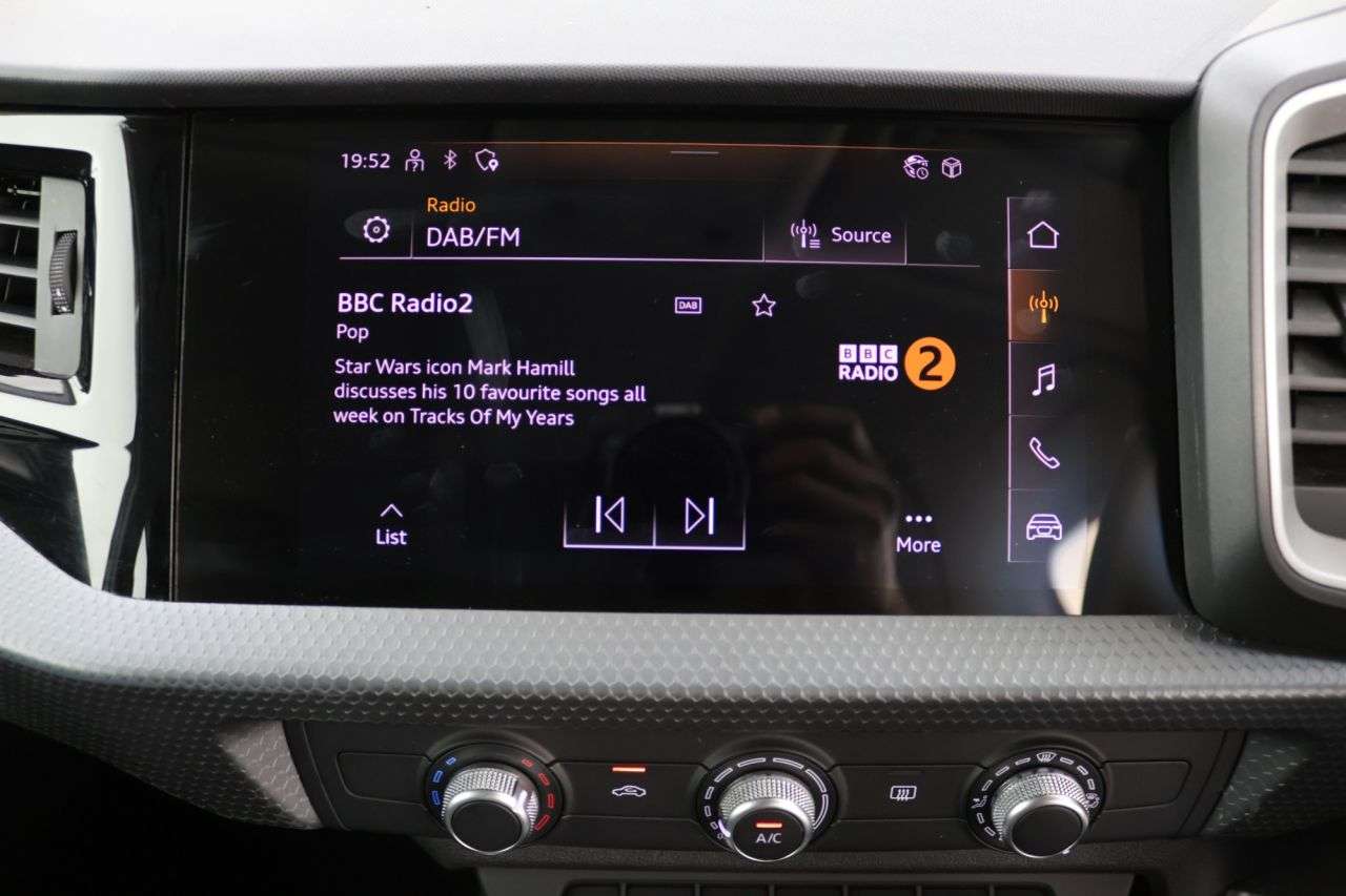 2022 AUDI A1 2022 AUDI A1