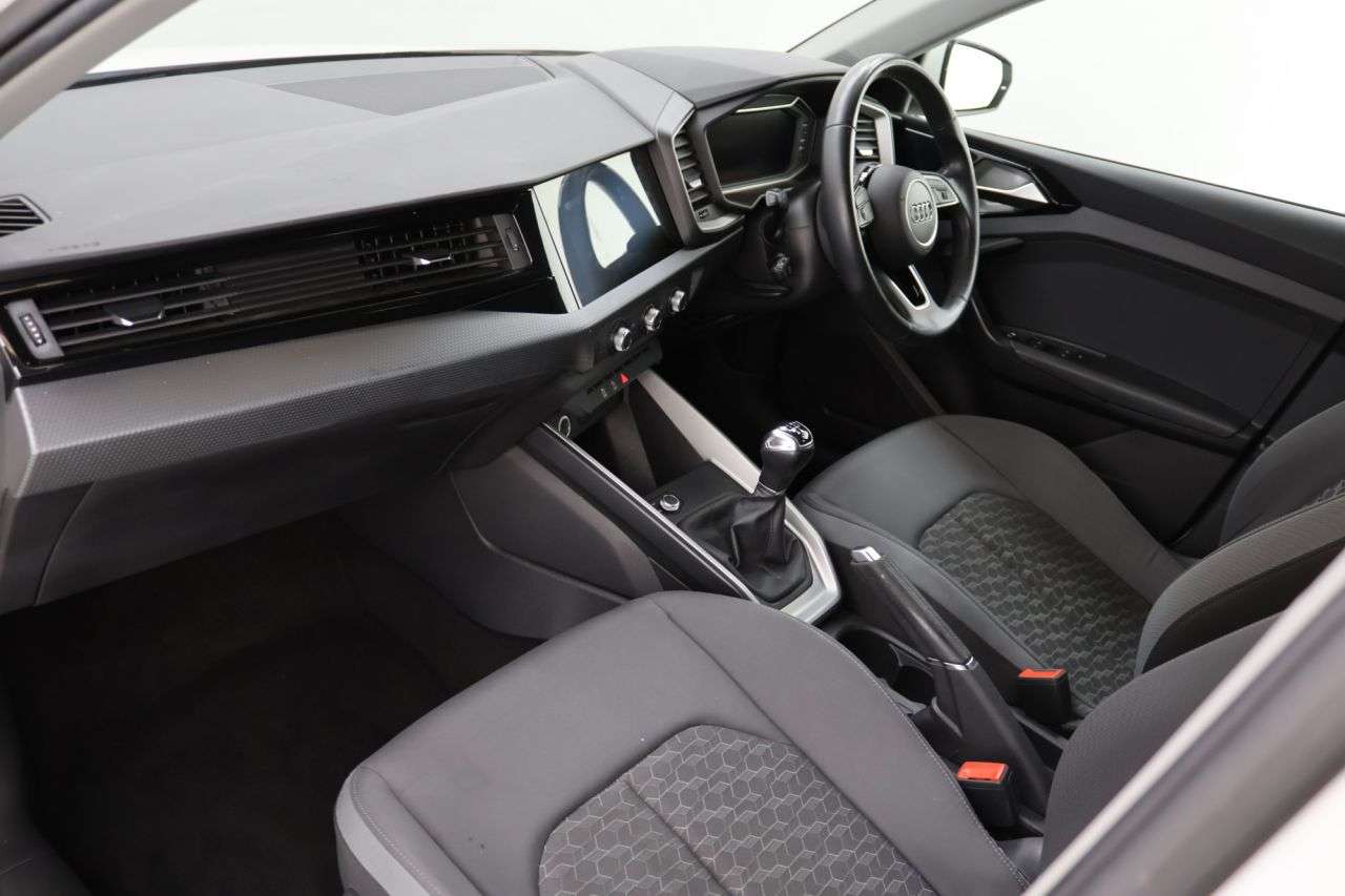 2022 AUDI A1 2022 AUDI A1