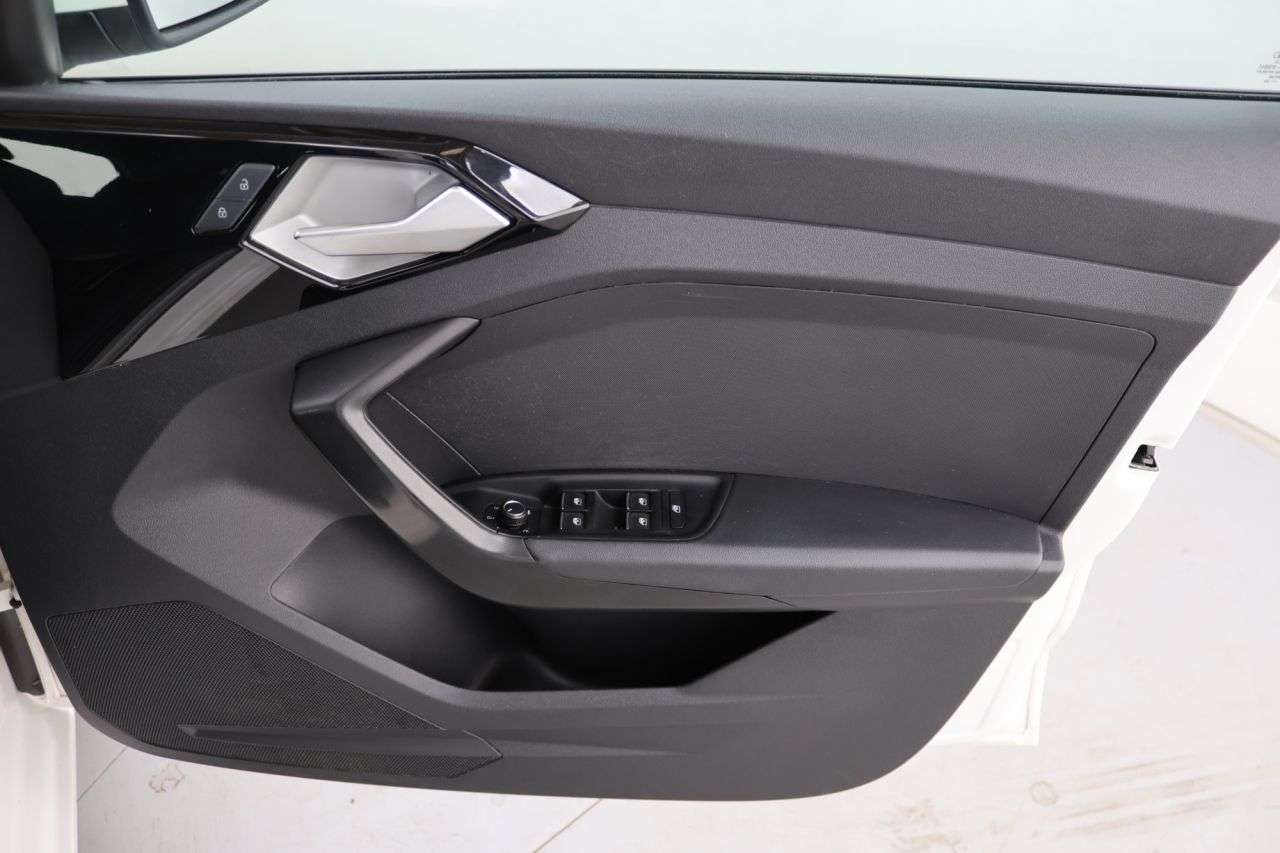 2022 AUDI A1 2022 AUDI A1