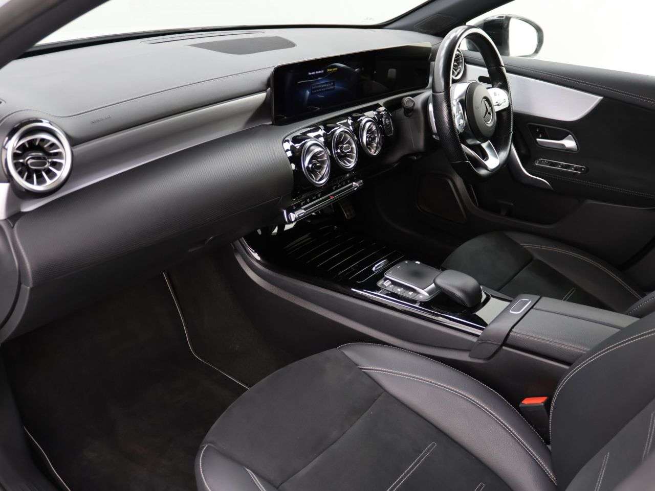 2022 MERCEDES-BENZ A CLASS 2022 MERCEDES-BENZ A CLASS