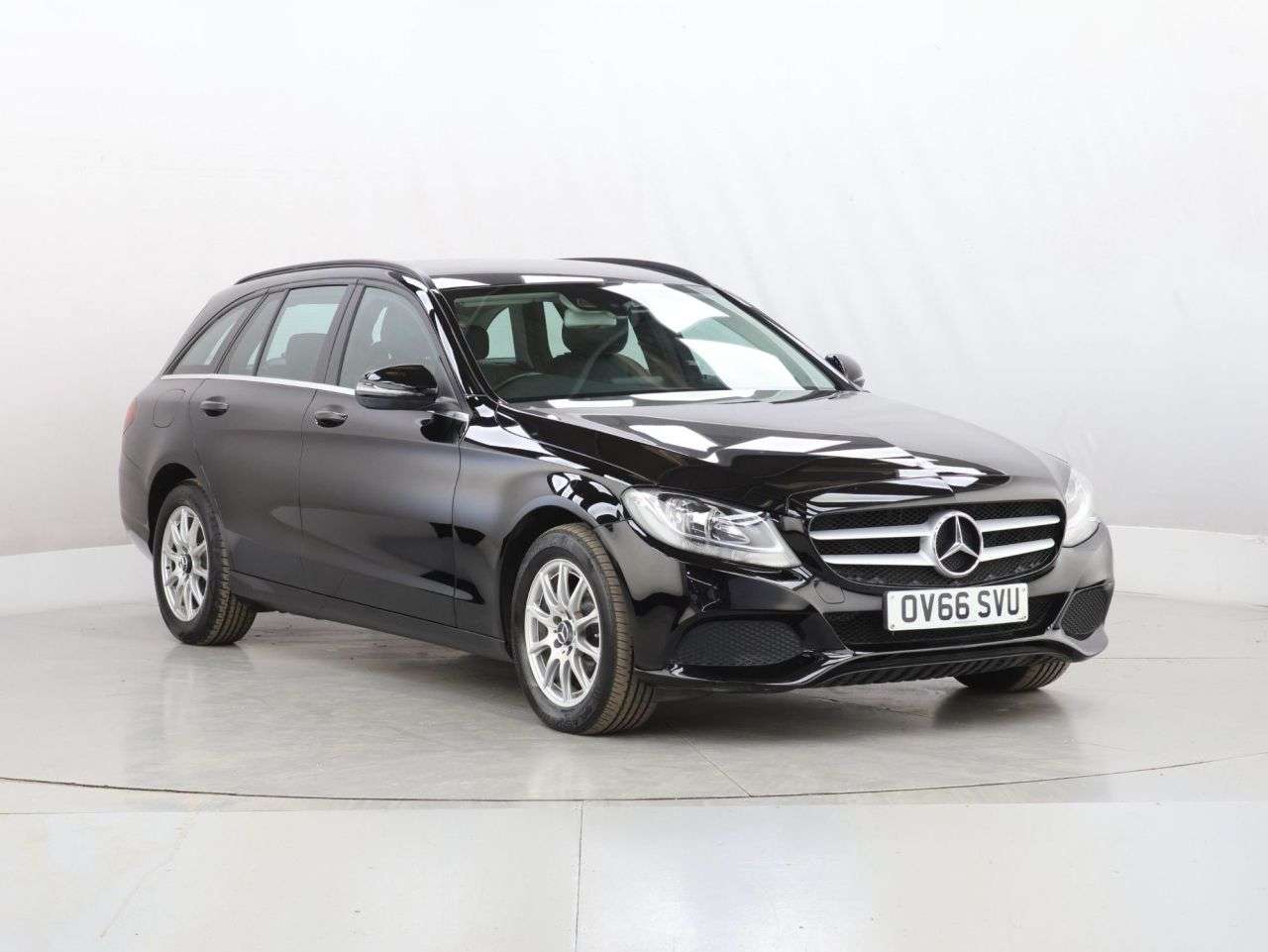 A 2016 MERCEDES-BENZ C CLASS 1.6 C200d SE Estate 5dr Diesel G-Tronic+ Euro 6 (s/s) (136 ps) A 2016 MERCEDES-BENZ C CLASS 1.6 C200d SE Estate 5dr Diesel G-Tronic+ Euro 6 (s/s) (136 ps)