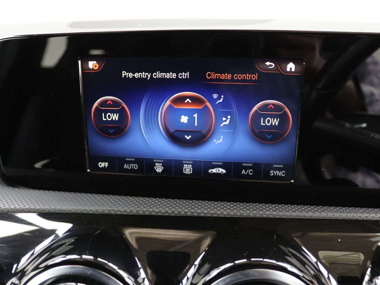 2021 MERCEDES-BENZ A CLASS 2021 MERCEDES-BENZ A CLASS