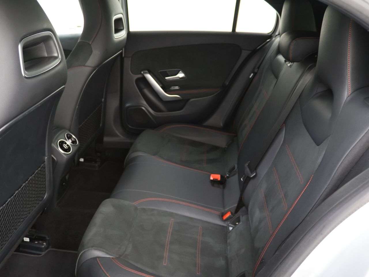 2021 MERCEDES-BENZ A CLASS 2021 MERCEDES-BENZ A CLASS