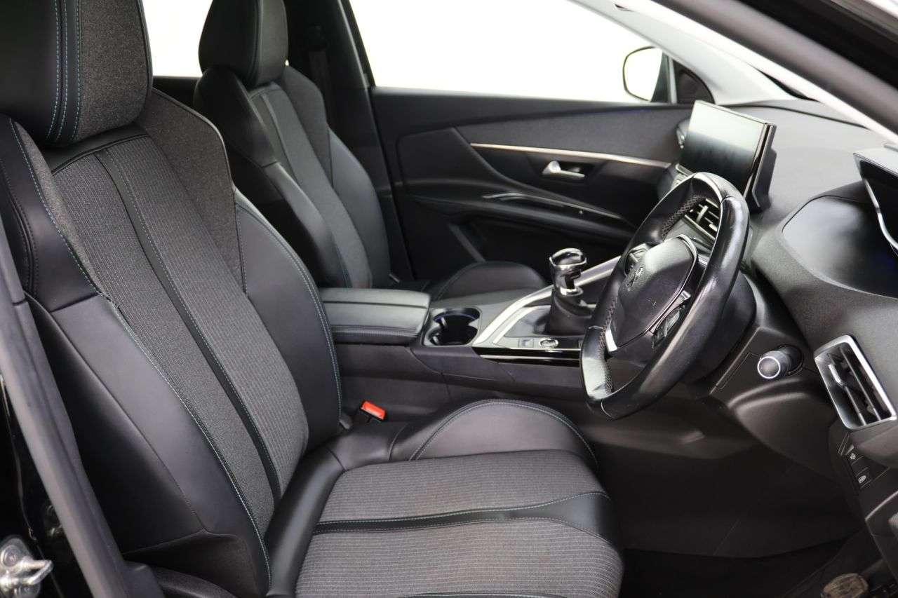 2021 PEUGEOT 3008 2021 PEUGEOT 3008