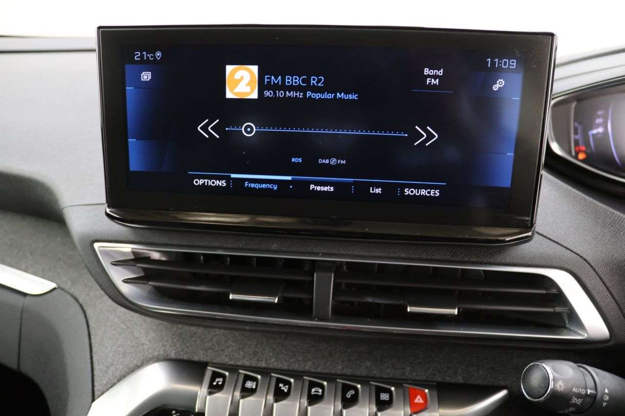 2021 PEUGEOT 3008 2021 PEUGEOT 3008