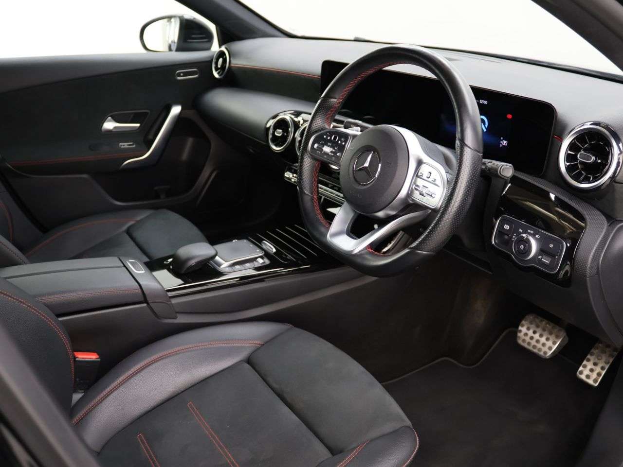 2021 MERCEDES-BENZ A CLASS 2021 MERCEDES-BENZ A CLASS