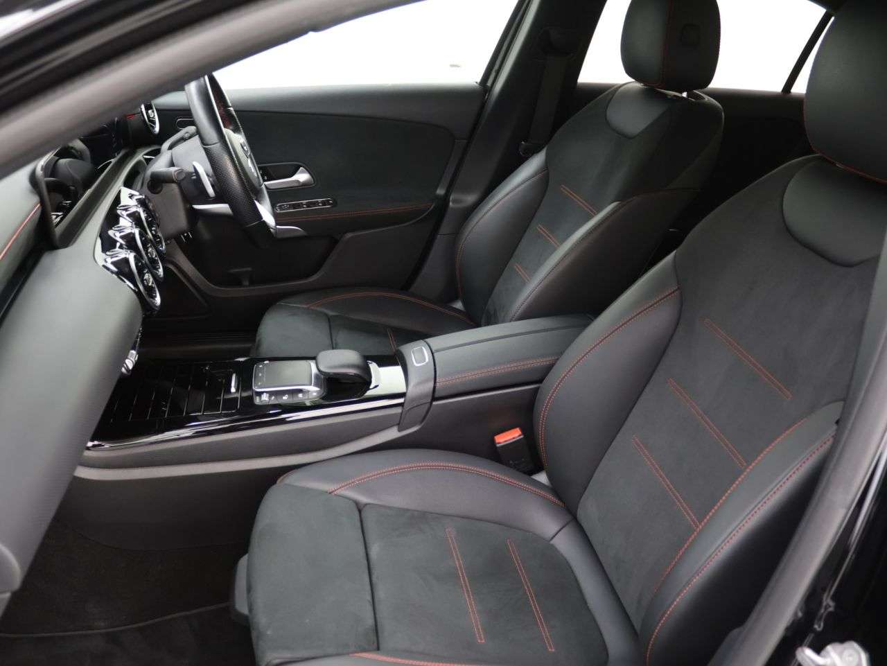 2021 MERCEDES-BENZ A CLASS 2021 MERCEDES-BENZ A CLASS