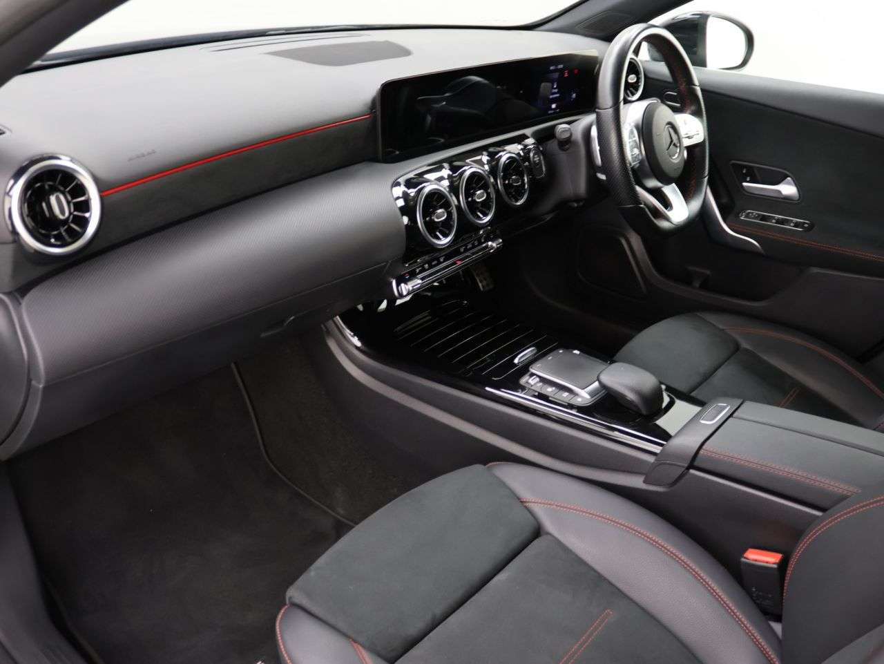 2021 MERCEDES-BENZ A CLASS 2021 MERCEDES-BENZ A CLASS