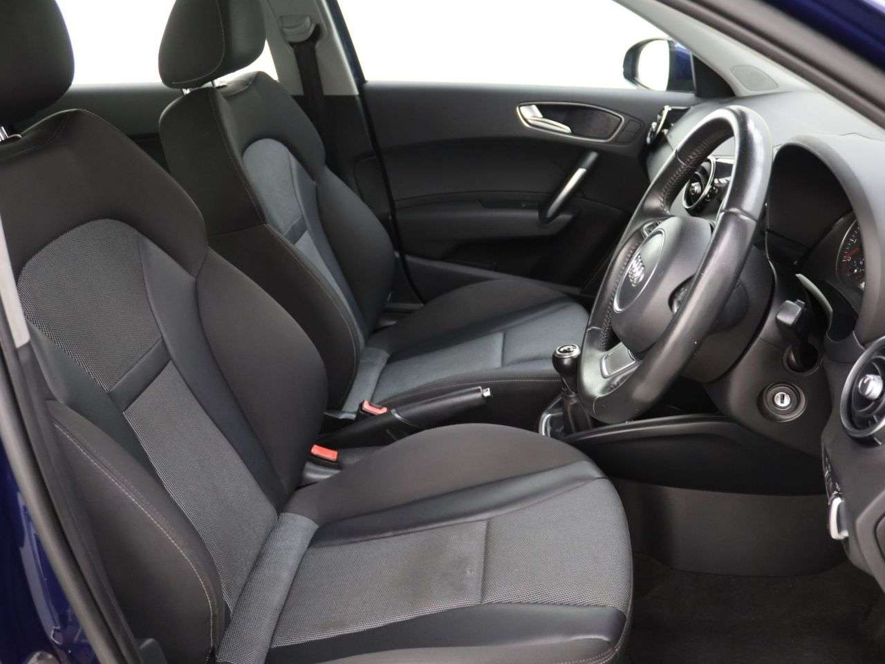 2013 AUDI A1 2013 AUDI A1