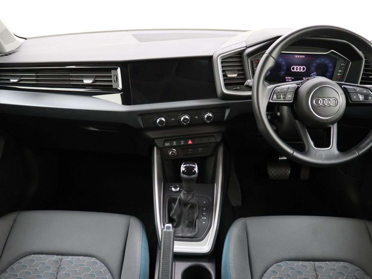 2020 AUDI A1 2020 AUDI A1